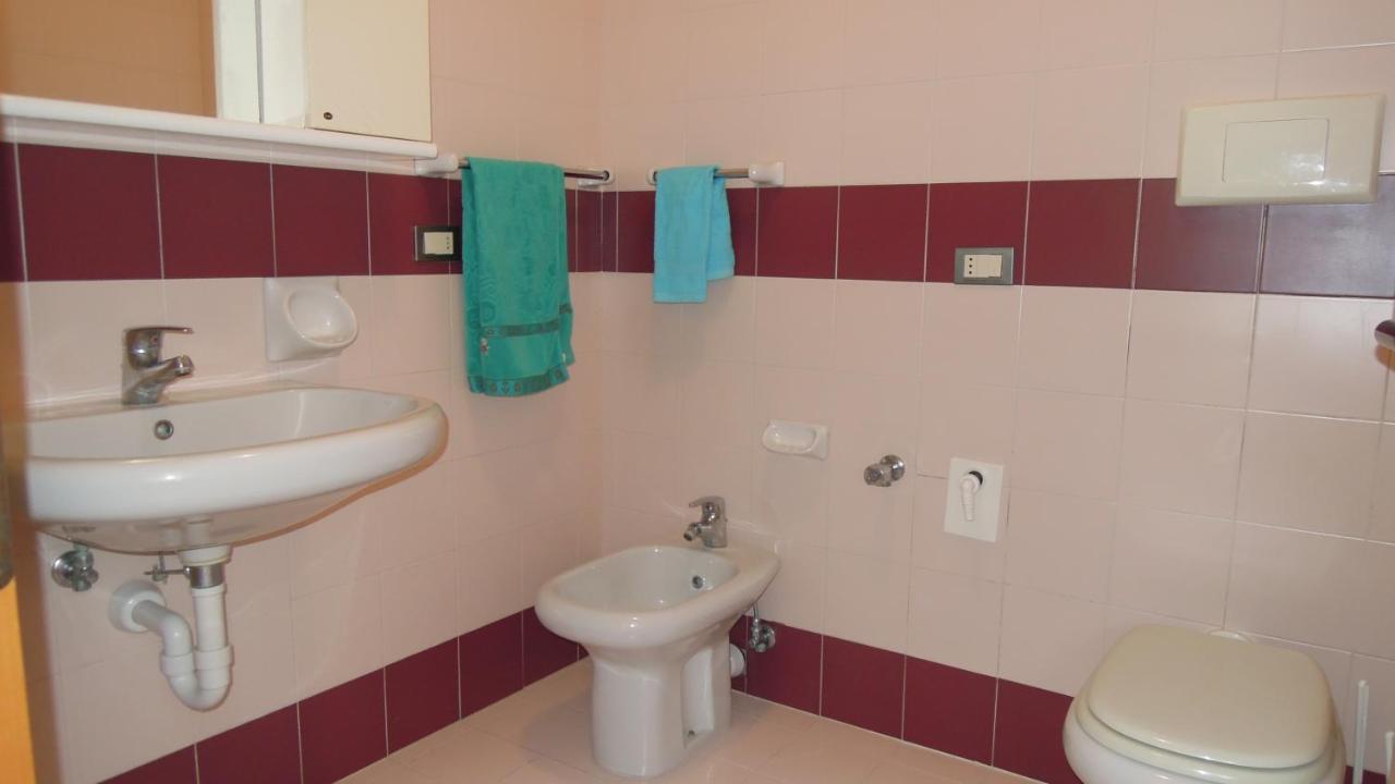 Residence Delle Terme Bibione Eksteriør billede