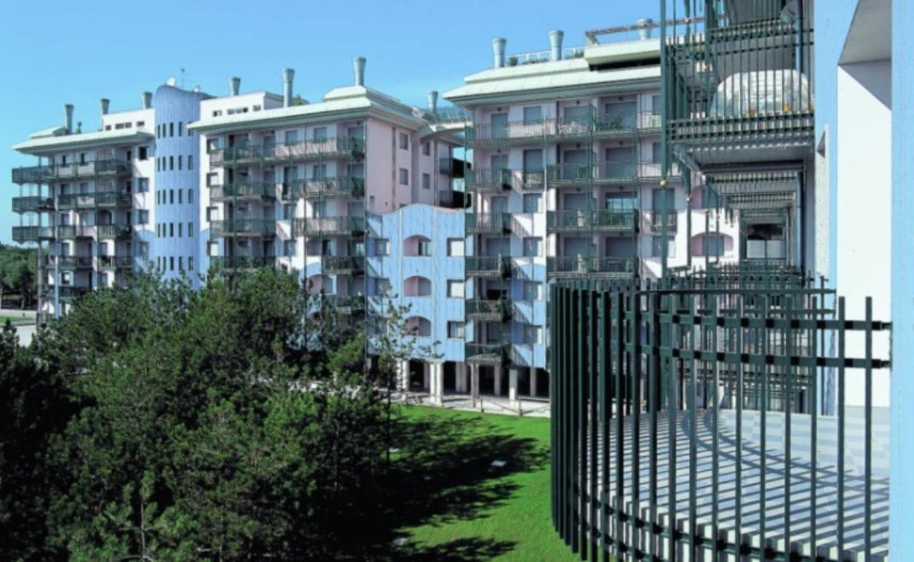 Residence Delle Terme Bibione Eksteriør billede