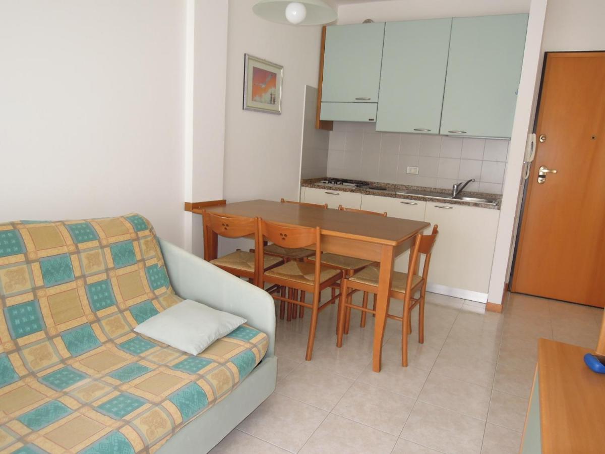 Residence Delle Terme Bibione Eksteriør billede